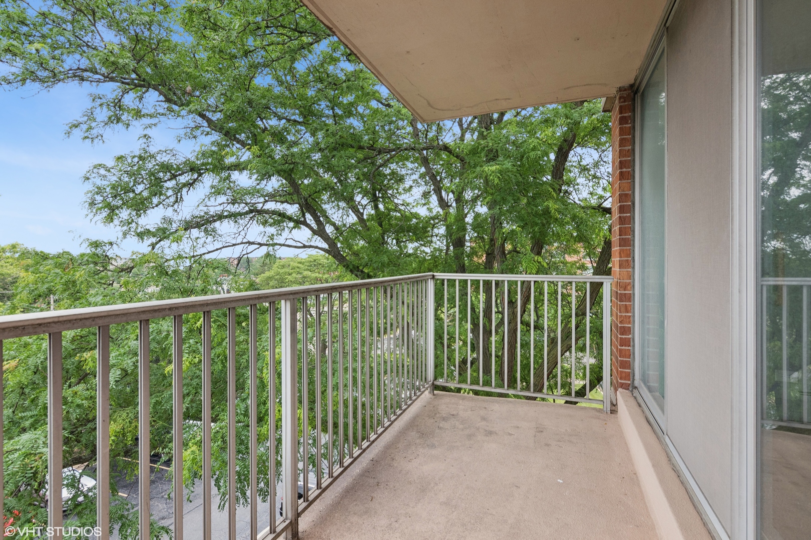 2200 S Stewart Avenue 4a Property Photo 18