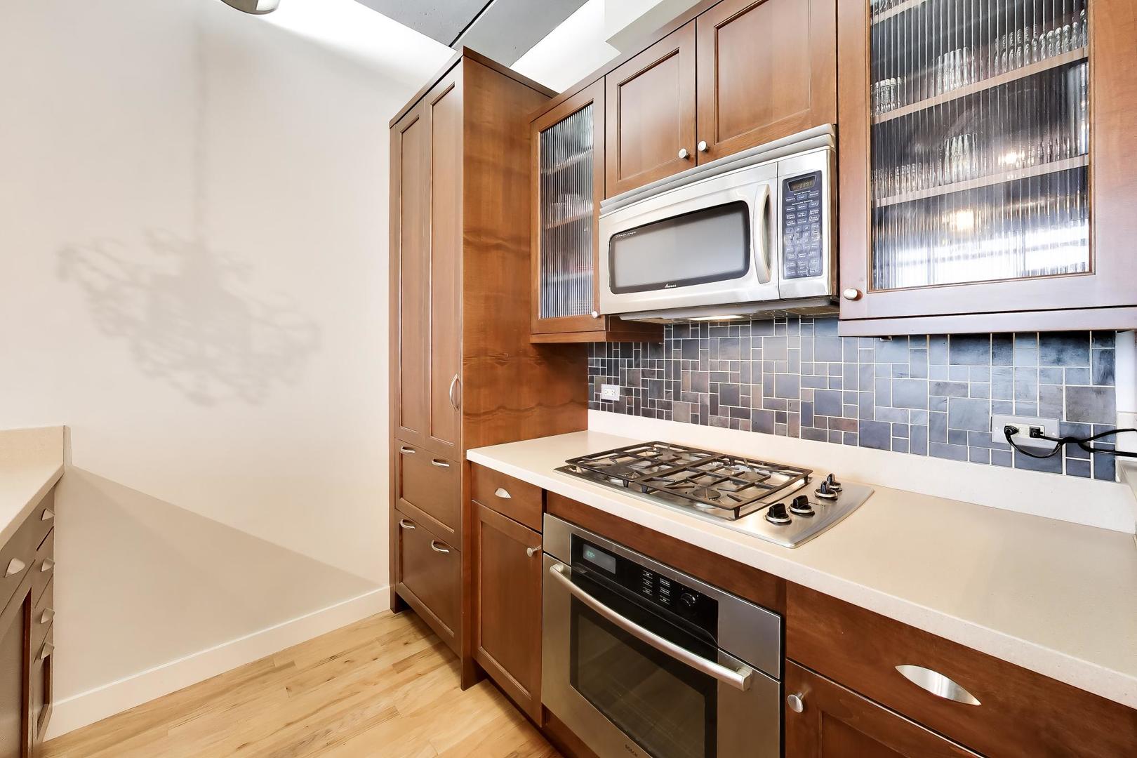 10 S Dunton Avenue 703 Property Photo 7