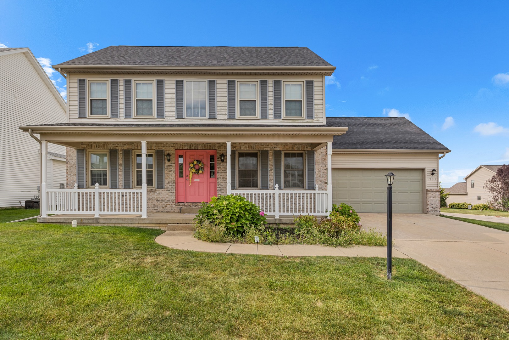 1701 Hunters Ridge Court Property Photo 1