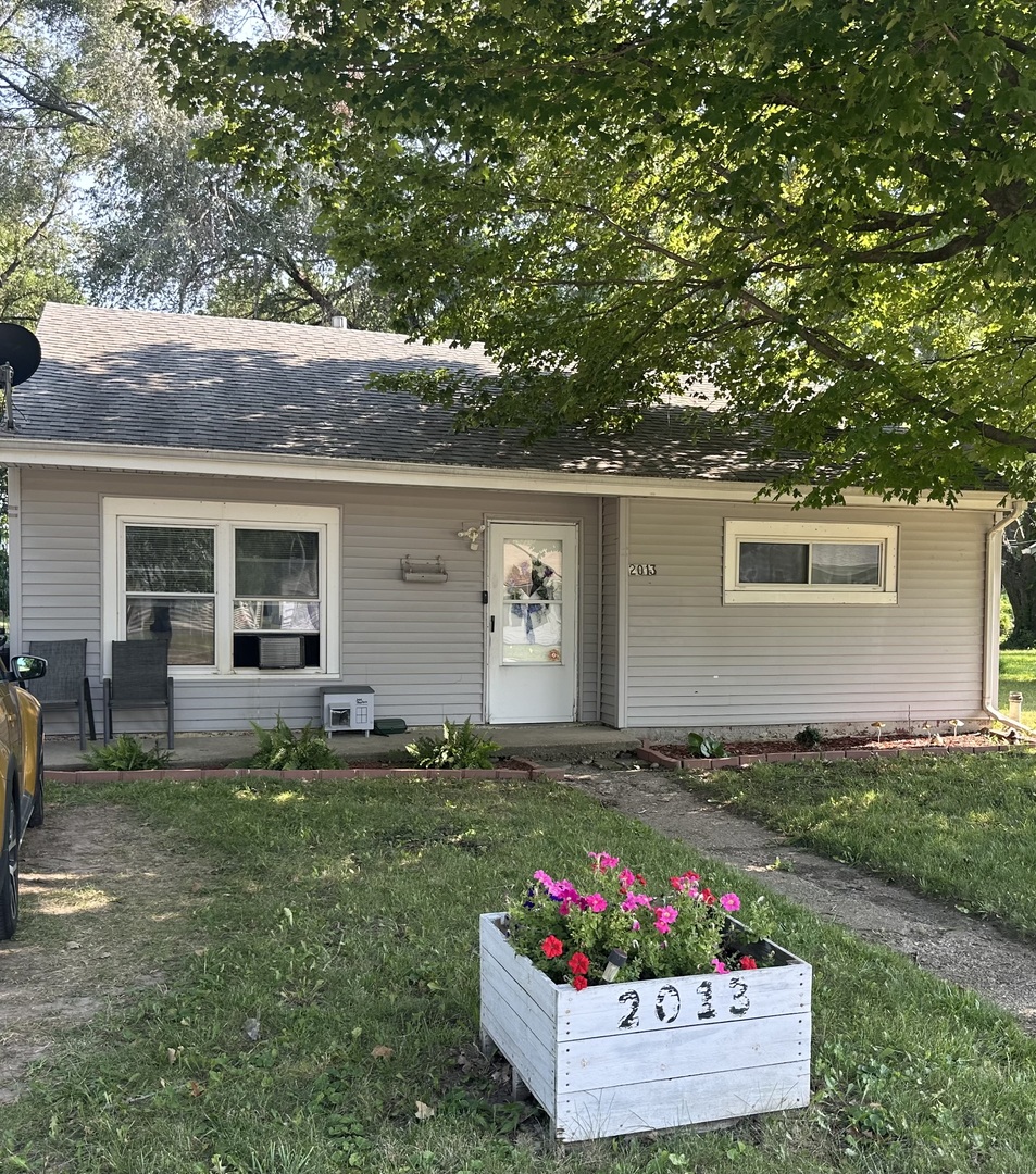 2013 Chestnut Avenue Property Photo 1