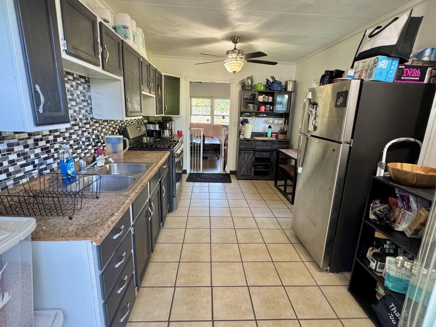 2013 Chestnut Avenue Property Photo 3