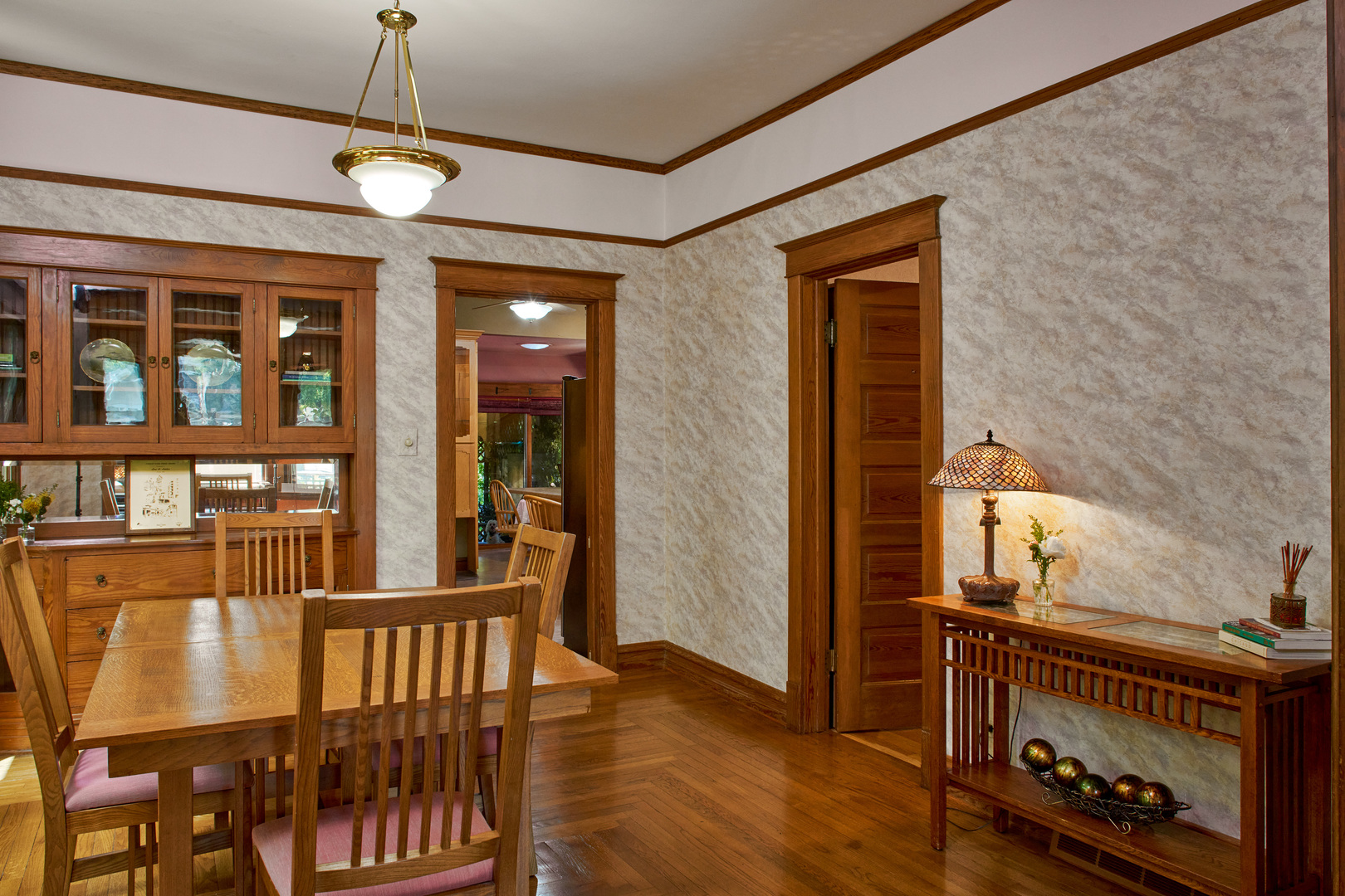 831 Circle Avenue Property Photo 6