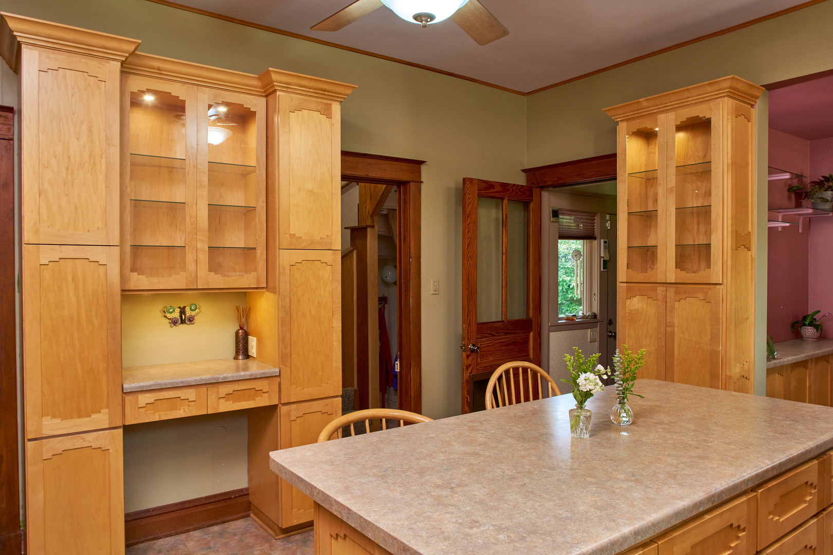 831 Circle Avenue Property Photo 10