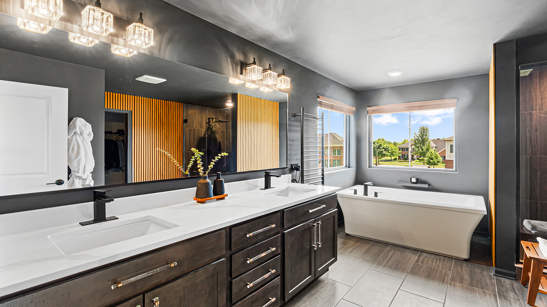 12719575 Property Photo 13