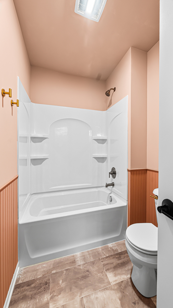 12719575 Property Photo 17