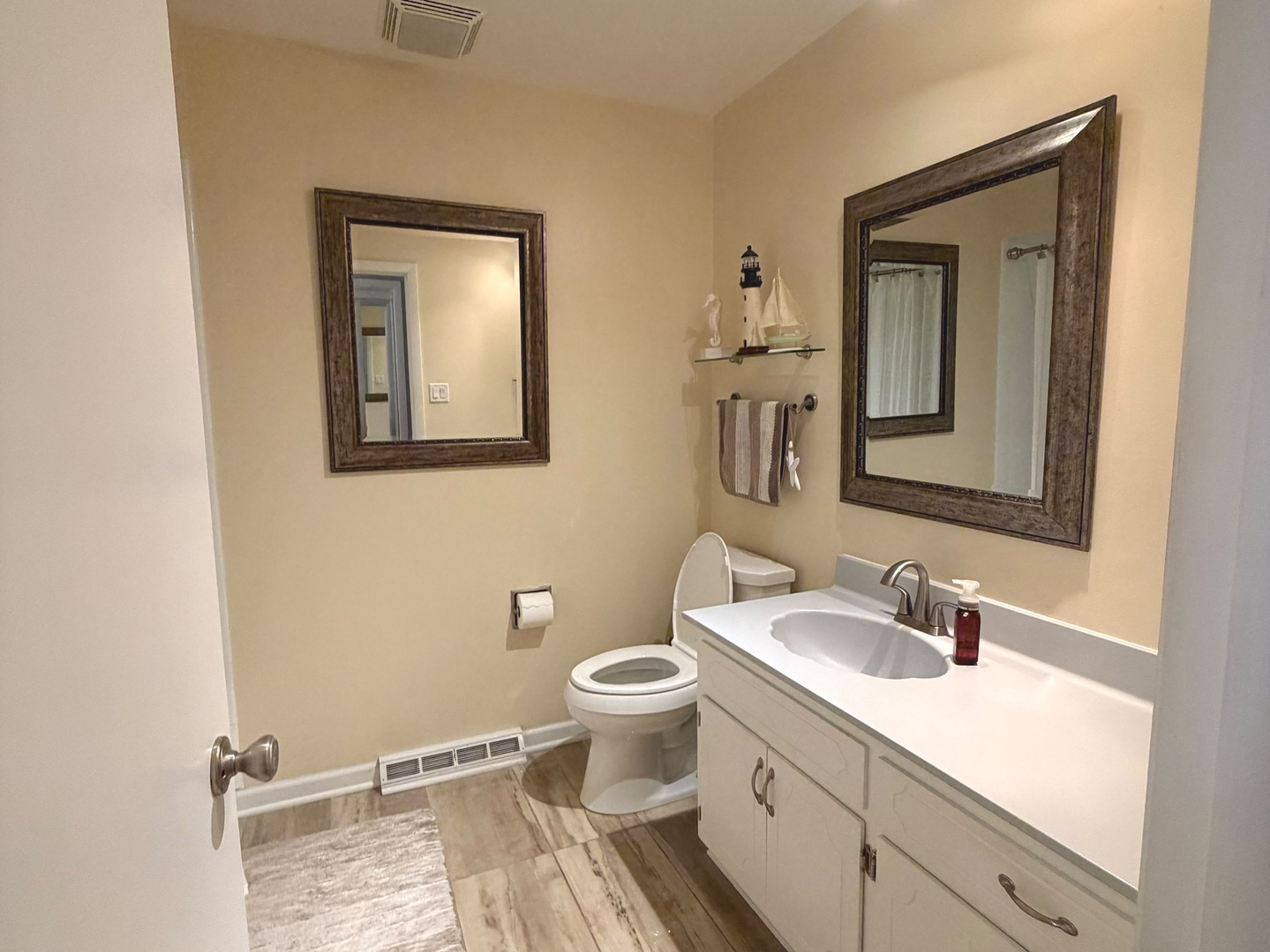 7313 W 154th Street 44 Property Photo 12