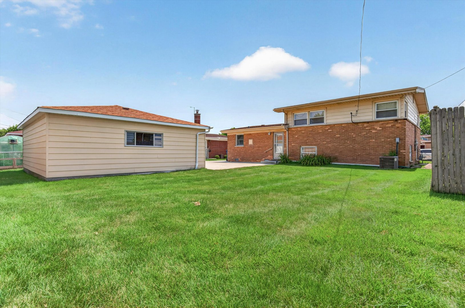137 W Glengate Avenue Property Photo 24