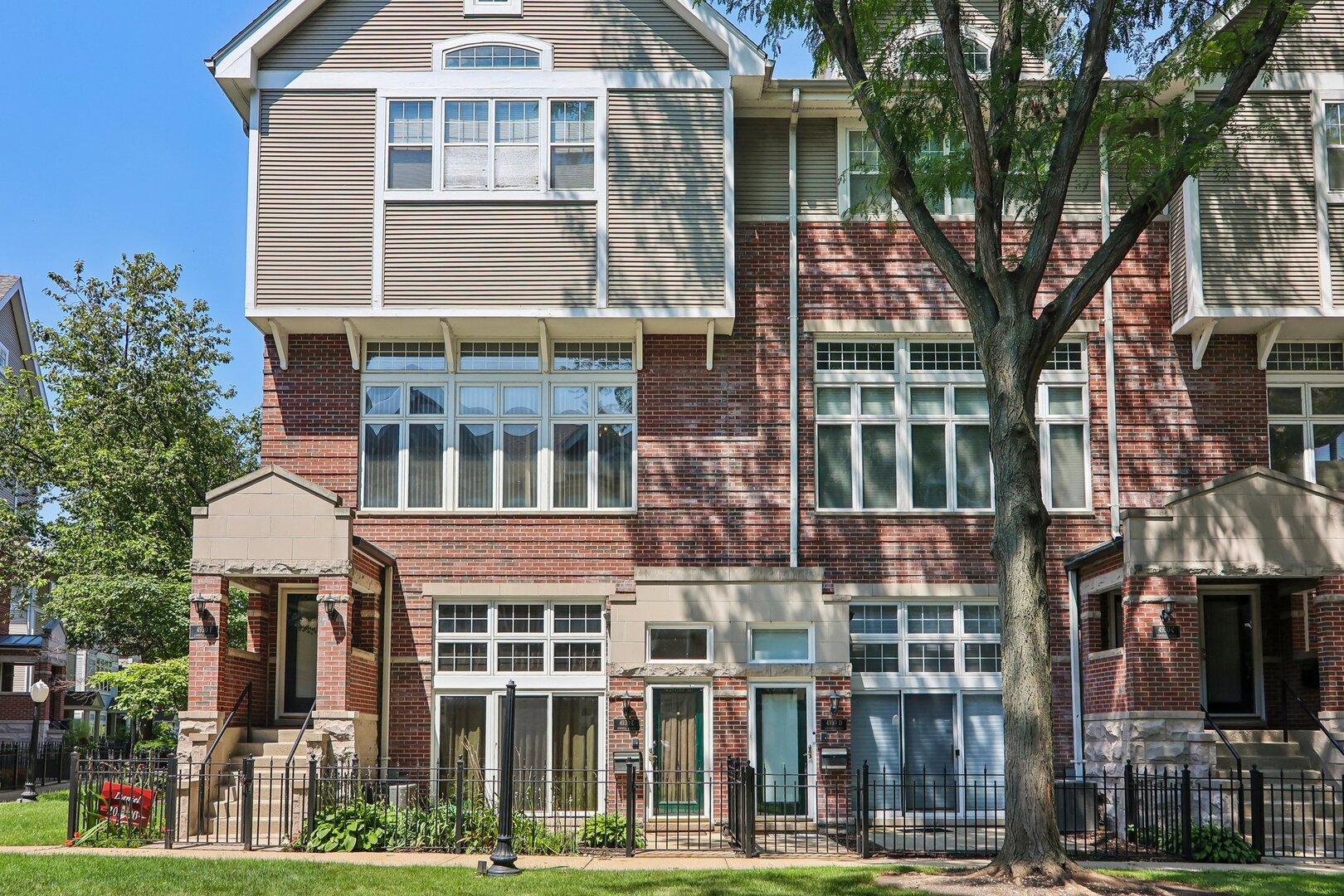 4930 S Cornell Avenue E Property Photo 5