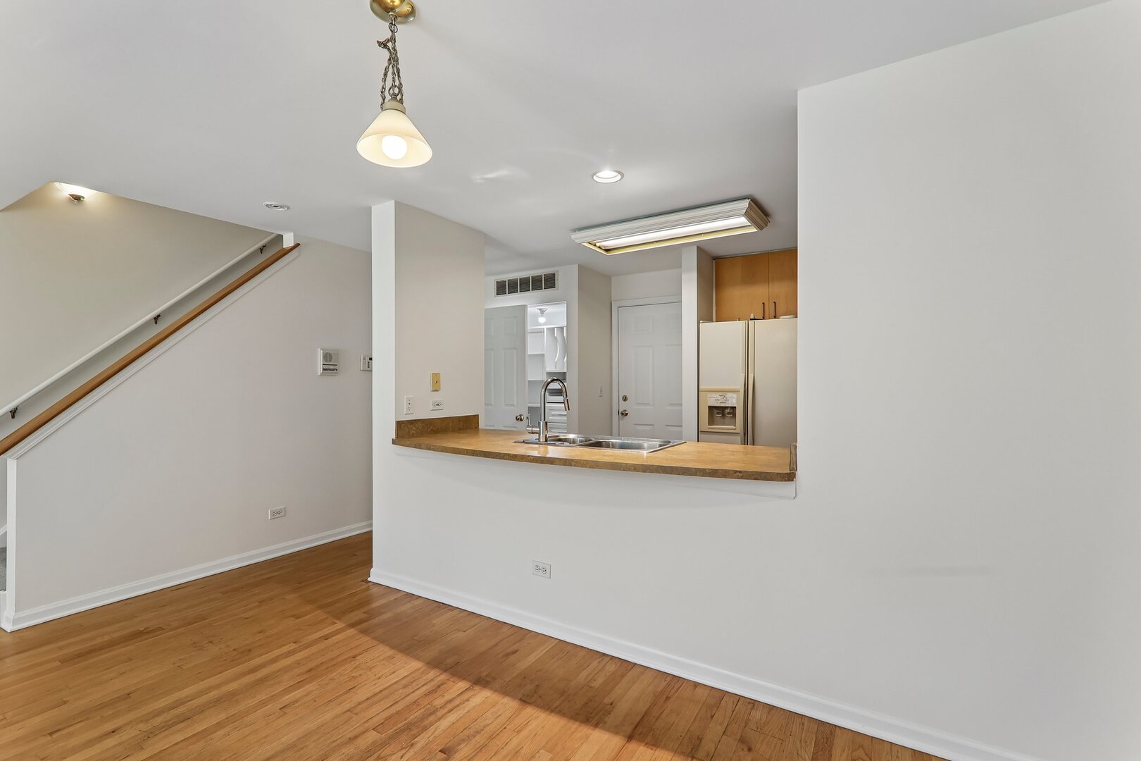 4930 S Cornell Avenue E Property Photo 12