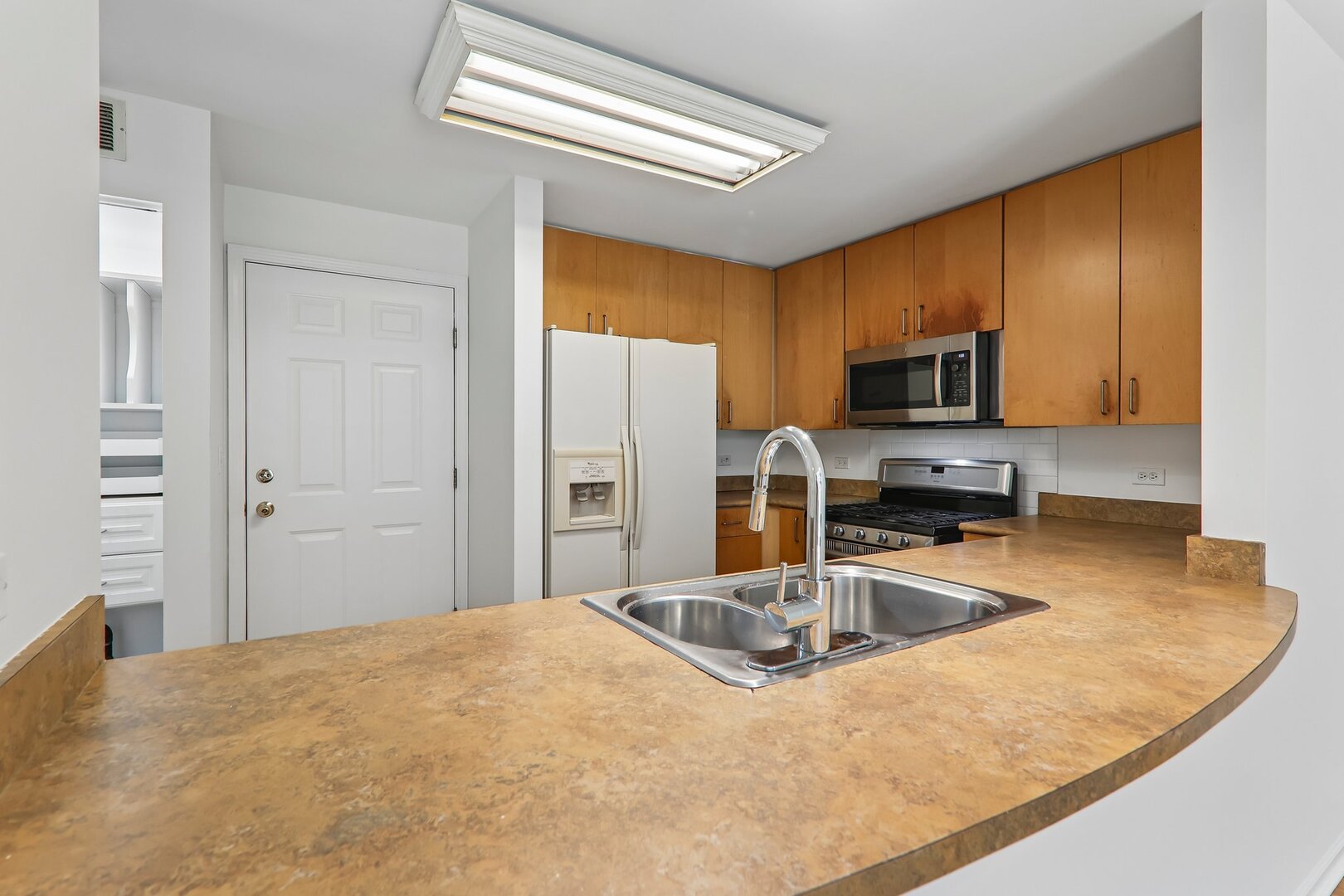 4930 S Cornell Avenue E Property Photo 13