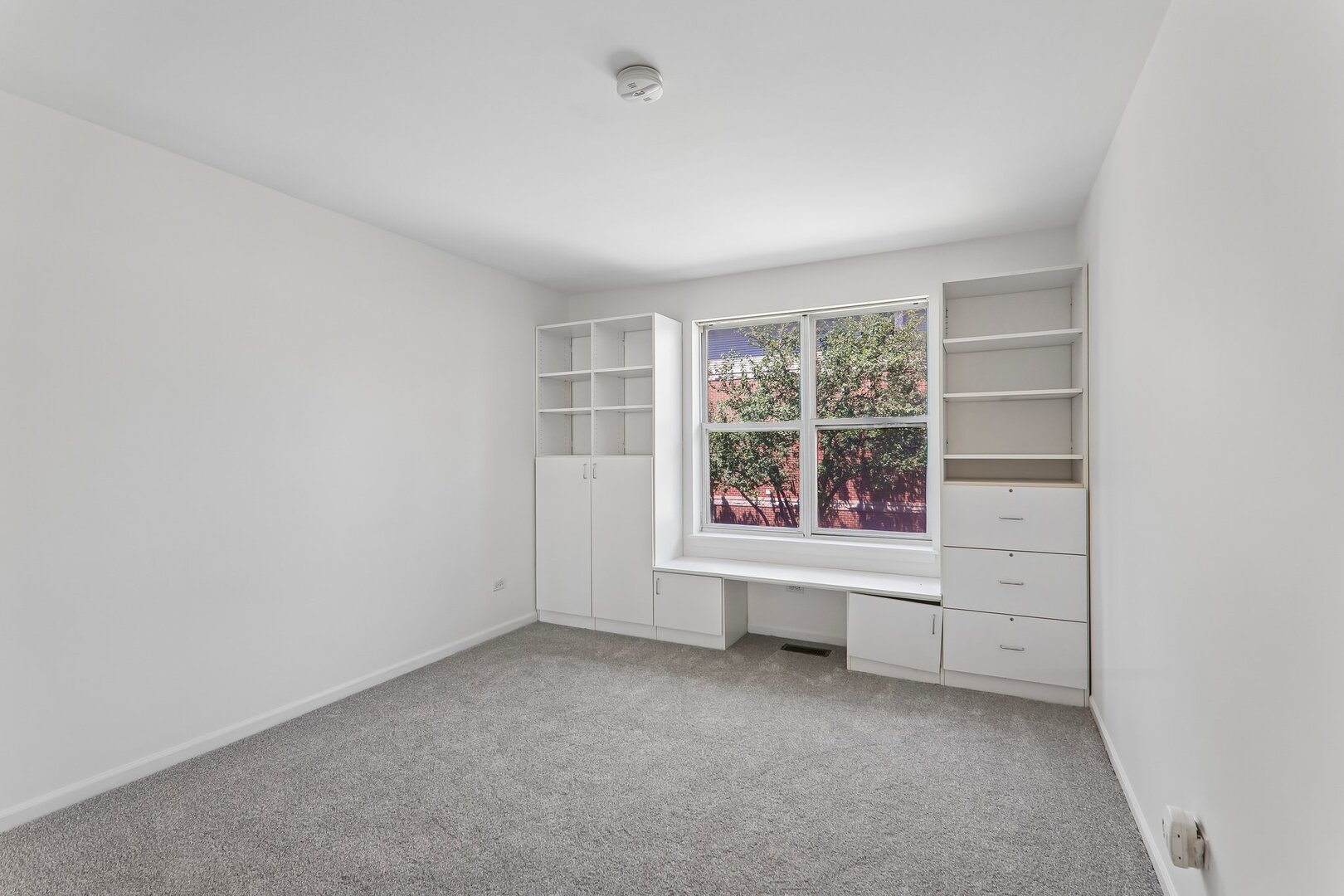 4930 S Cornell Avenue E Property Photo 19