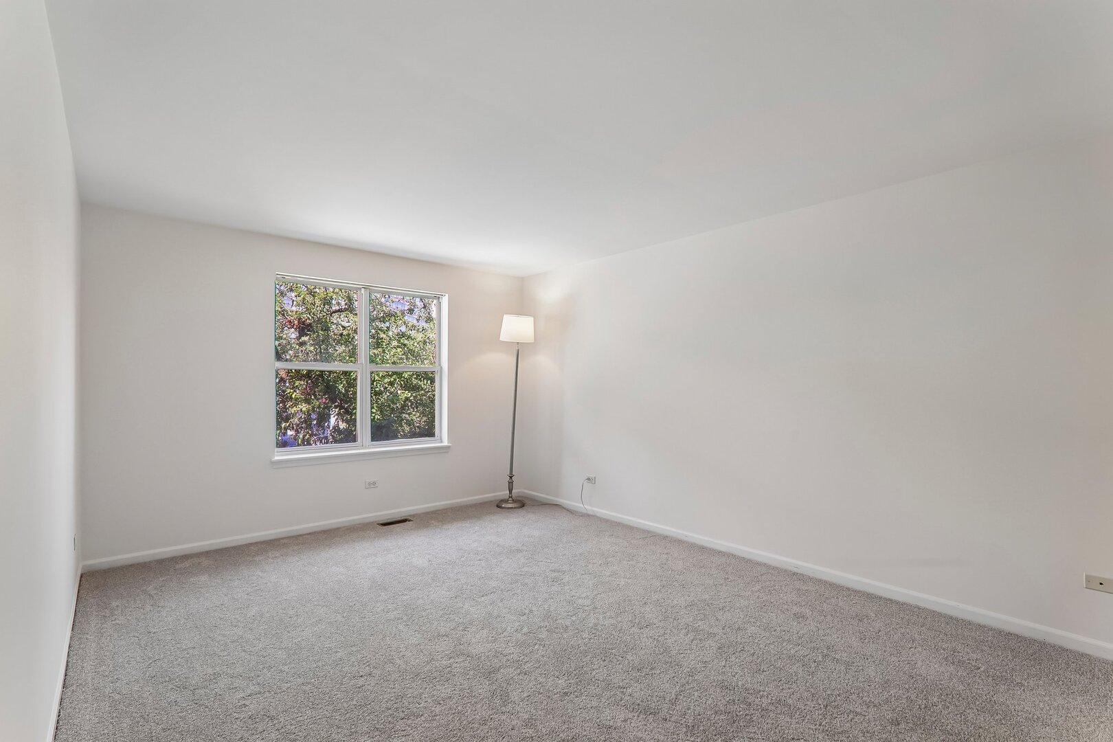 4930 S Cornell Avenue E Property Photo 22