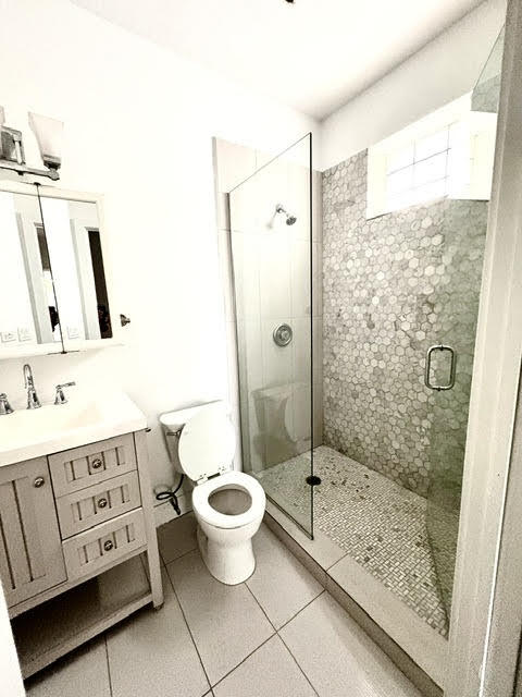 919 W Irving Park Road 3f Property Photo 5
