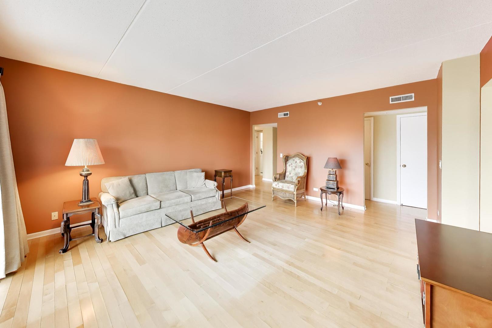 201 N Vail Avenue 307 Property Photo 4