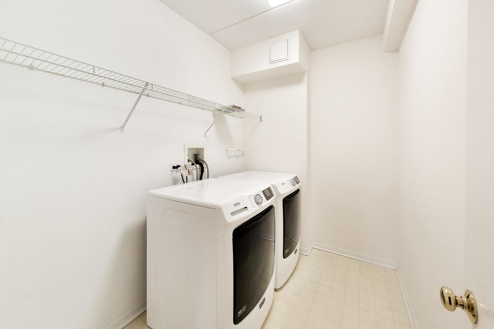 201 N Vail Avenue 307 Property Photo 16