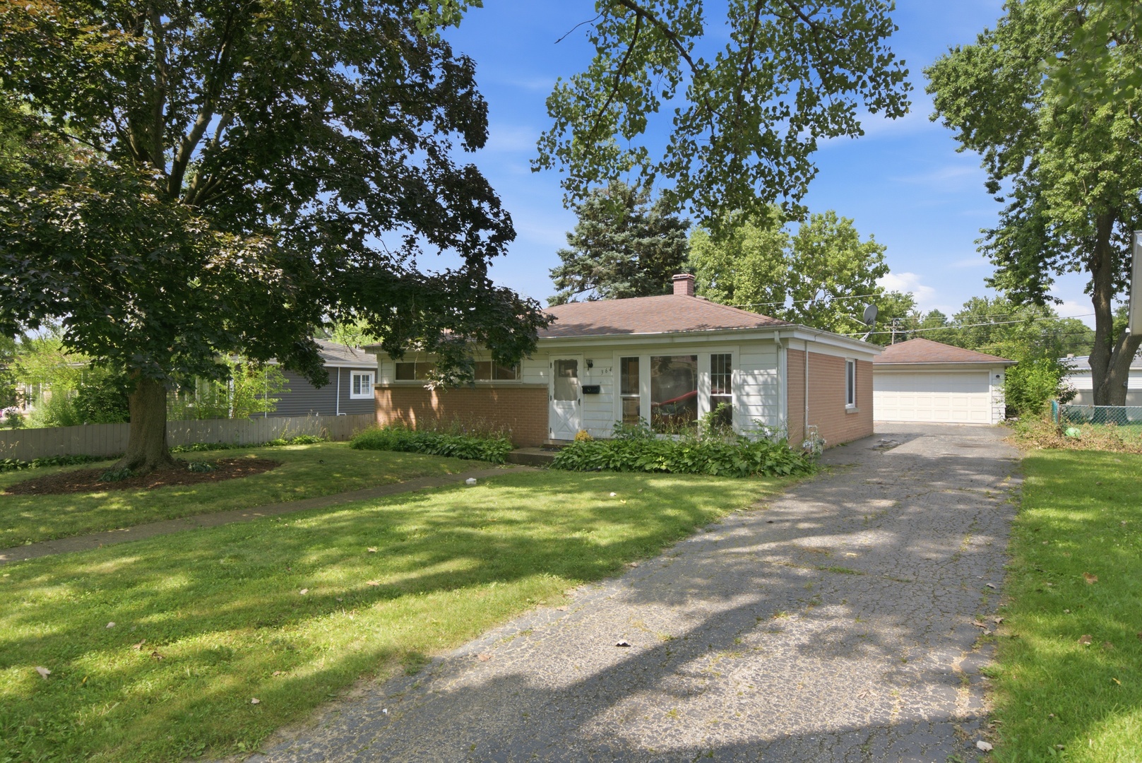 364 N Biermann Avenue Property Photo 2
