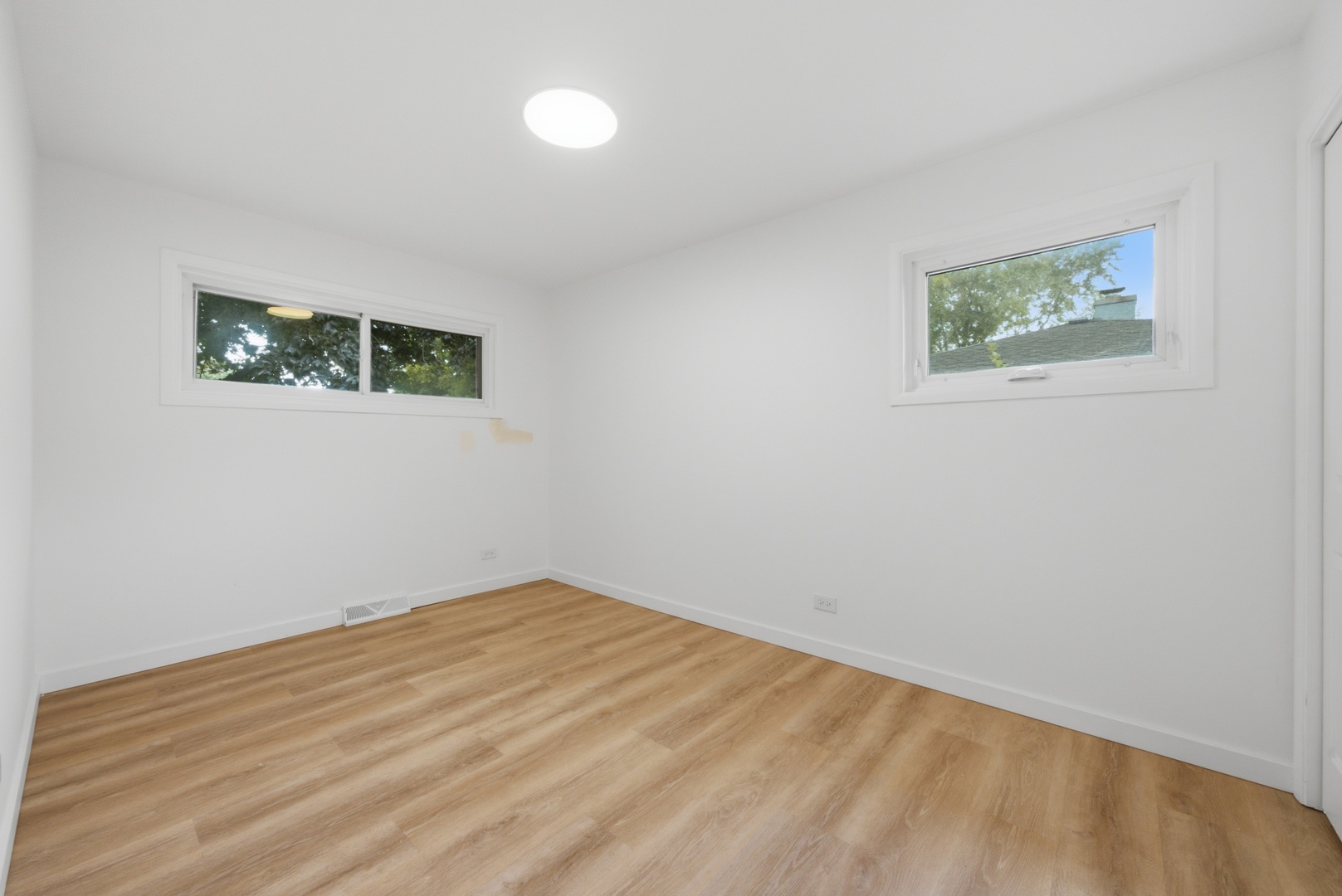 364 N Biermann Avenue Property Photo 17