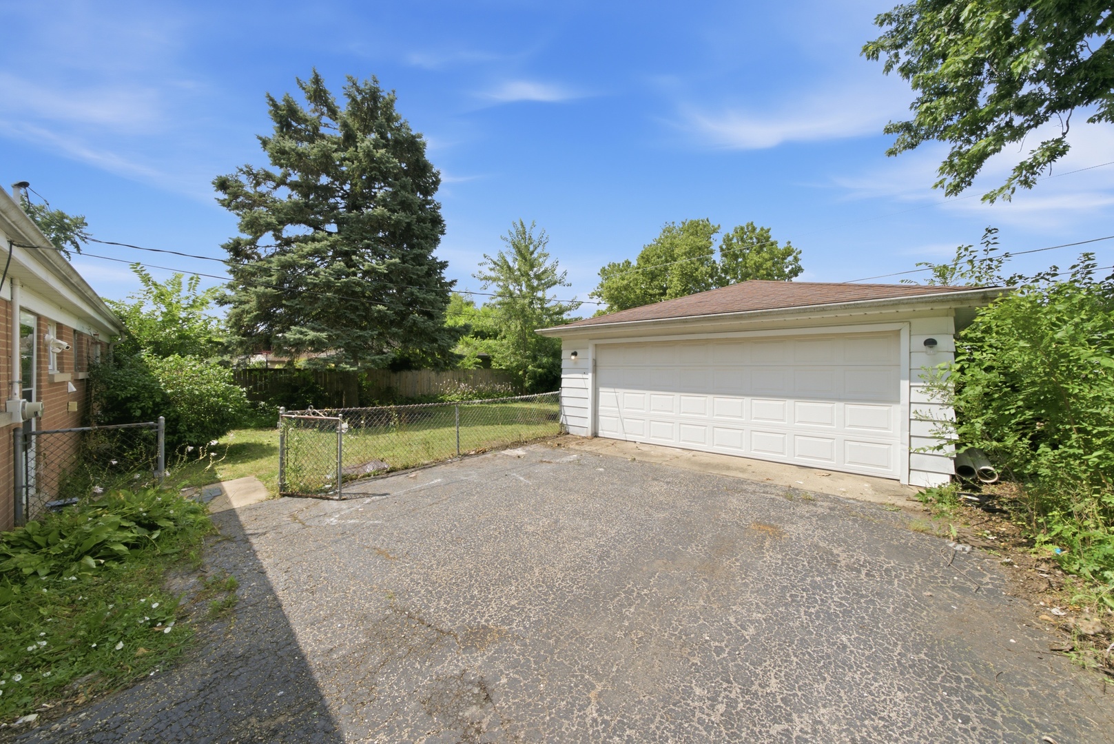 364 N Biermann Avenue Property Photo 22