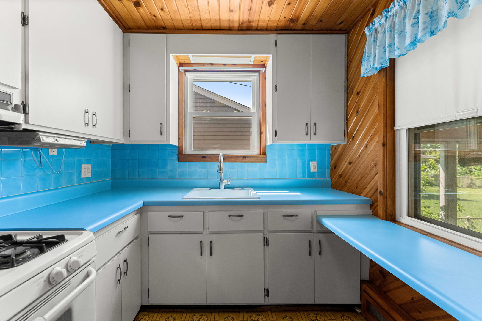 1108 Michigan City Road Property Photo 8