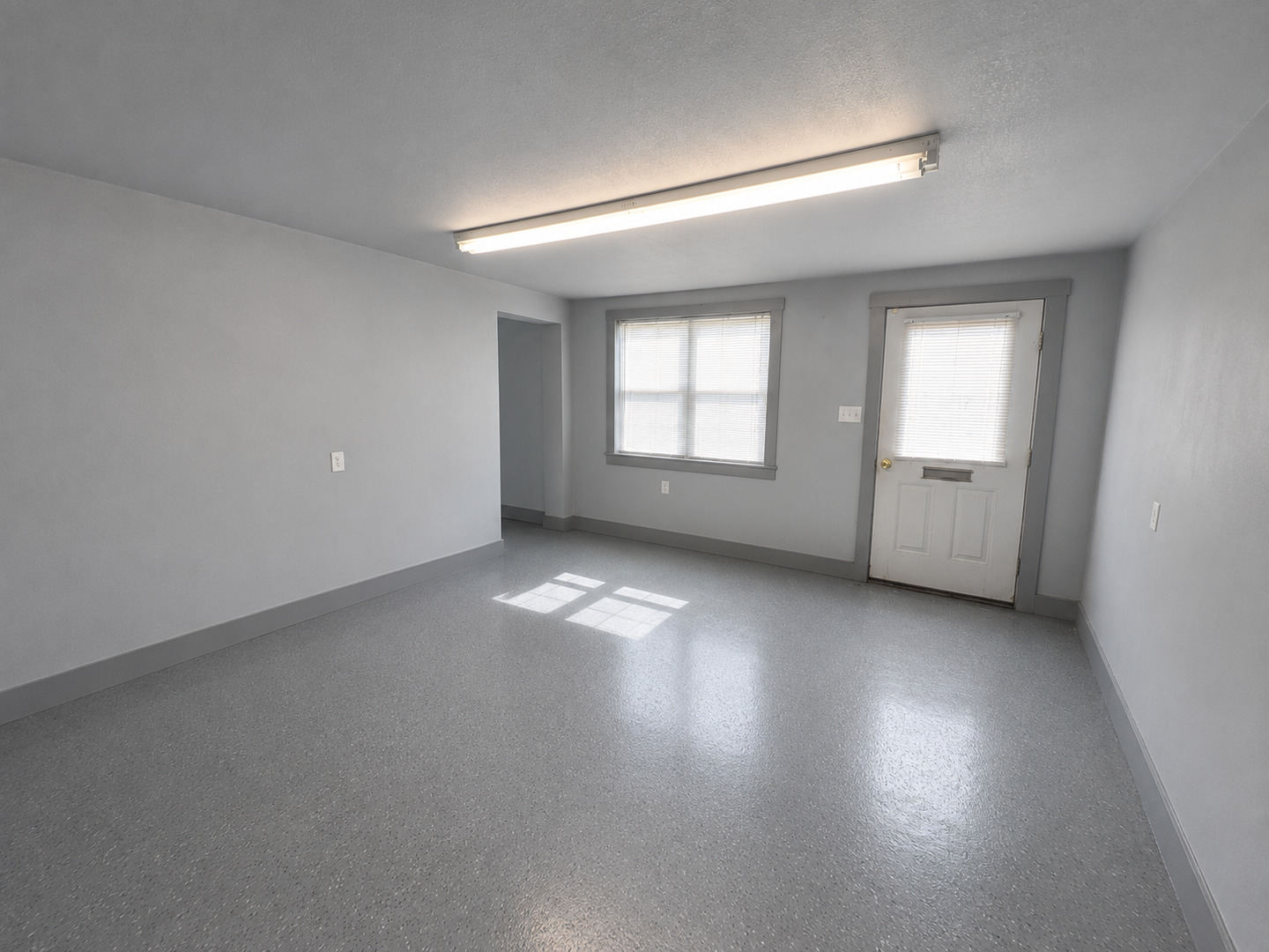 1815 Forest Avenue Property Photo 6