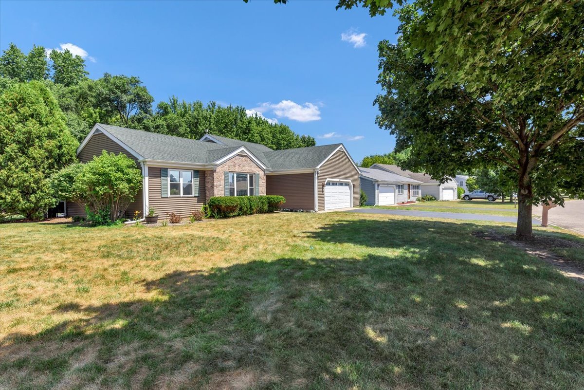 700 Woodbine Lane Property Photo 11
