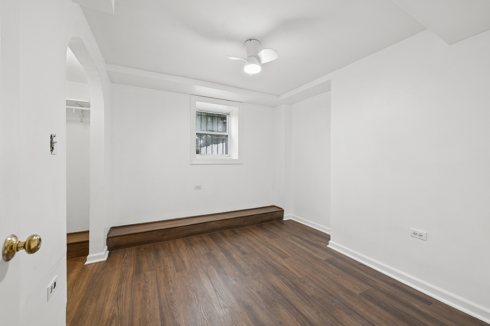 3845 W Altgeld Street G Property Photo 13