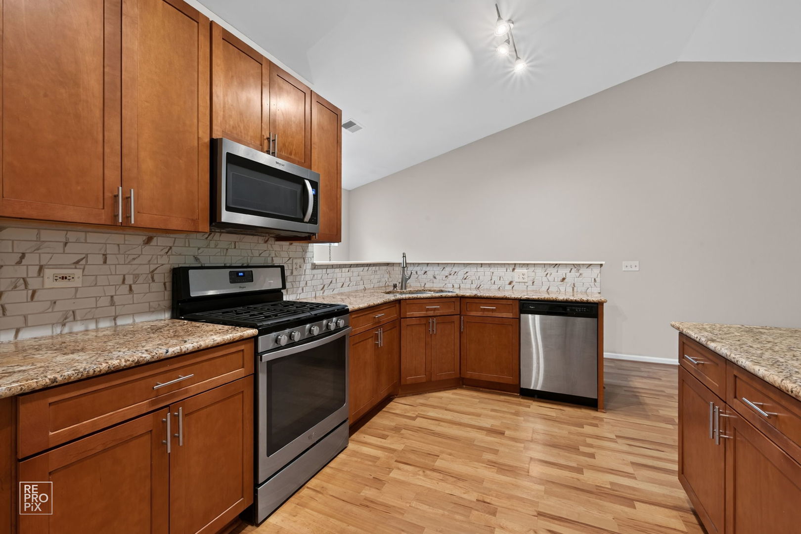 268 Southwicke Drive B Property Photo 4
