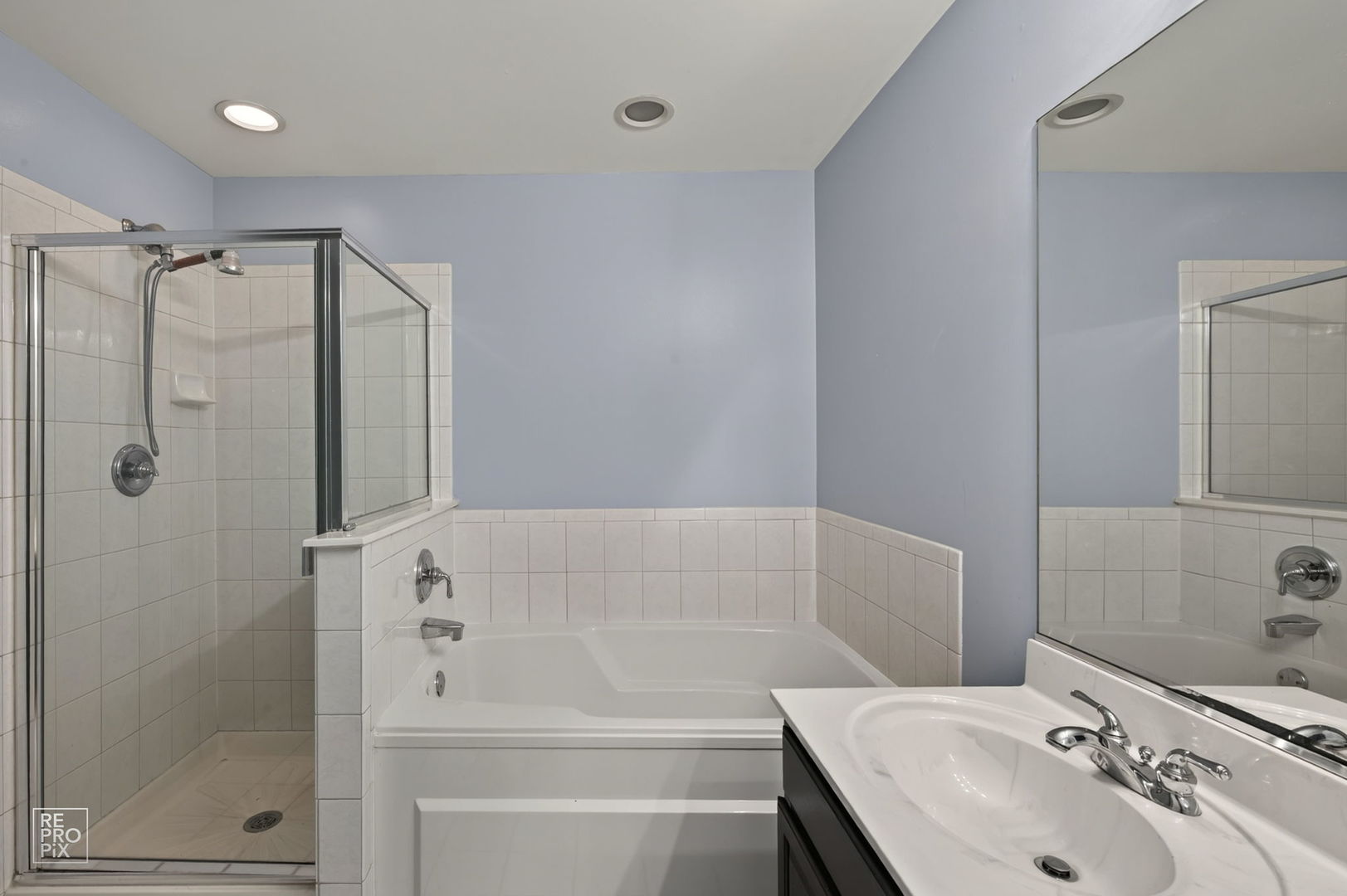 268 Southwicke Drive B Property Photo 7