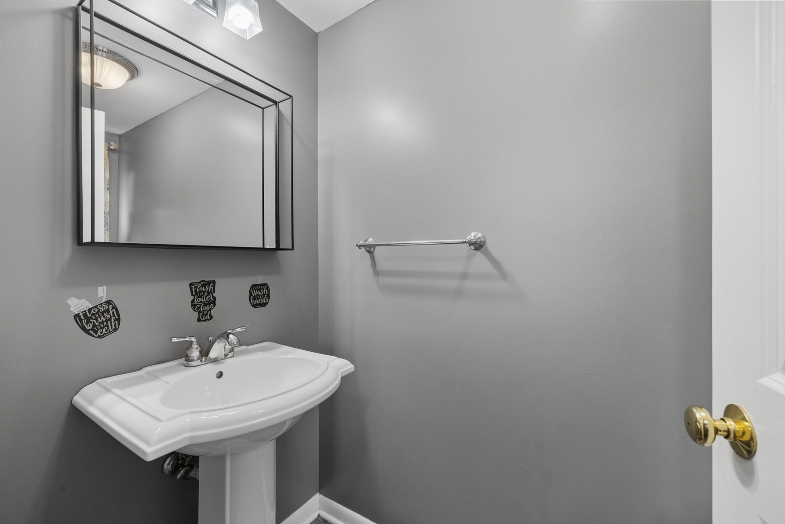 1144 E Anderson Drive Property Photo 14