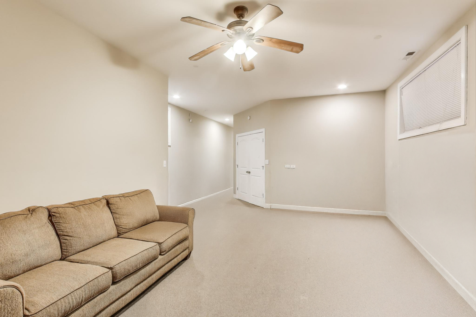 6527 S Drexel Avenue Property Photo 13