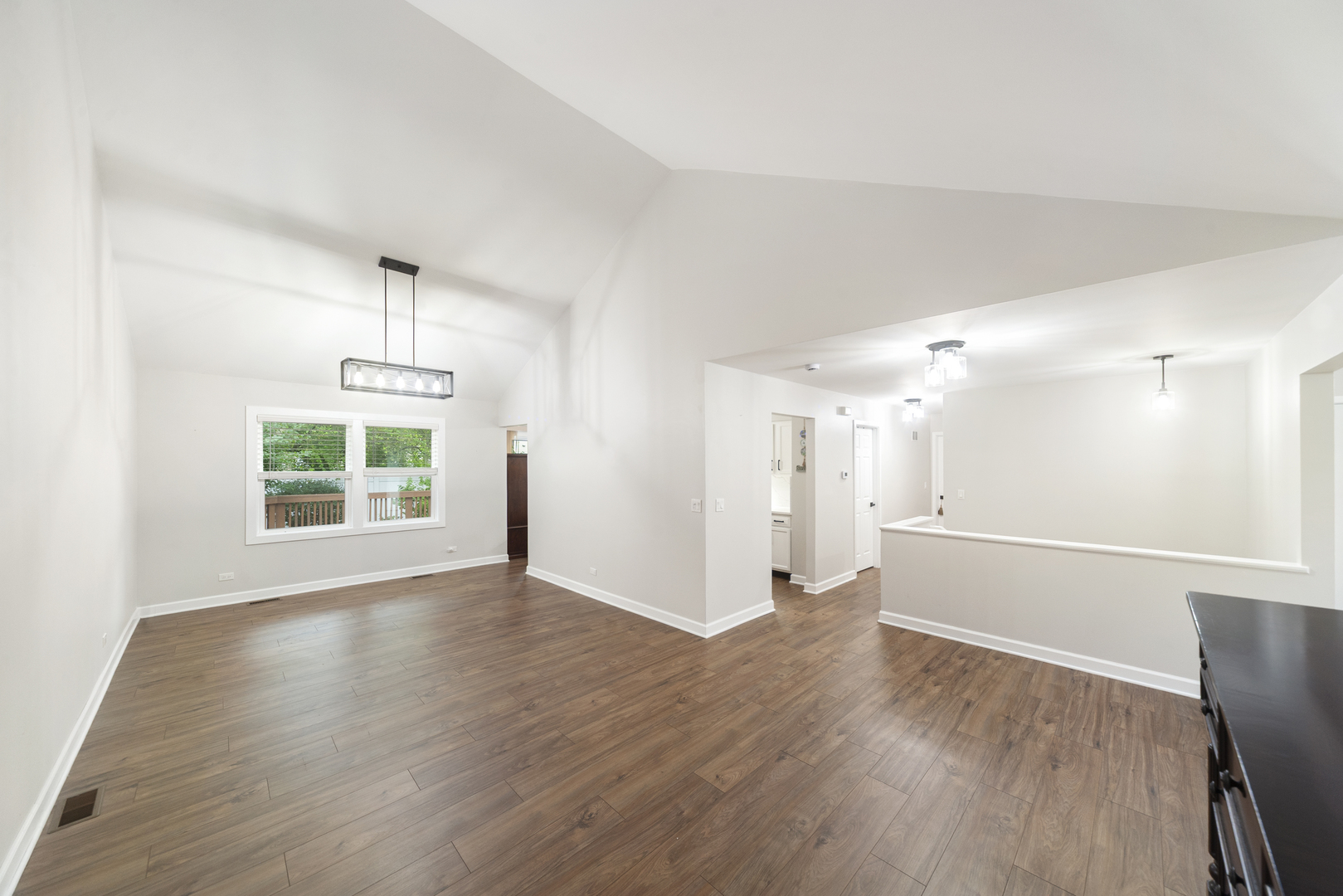 5317 Cypress Circle Property Photo 5