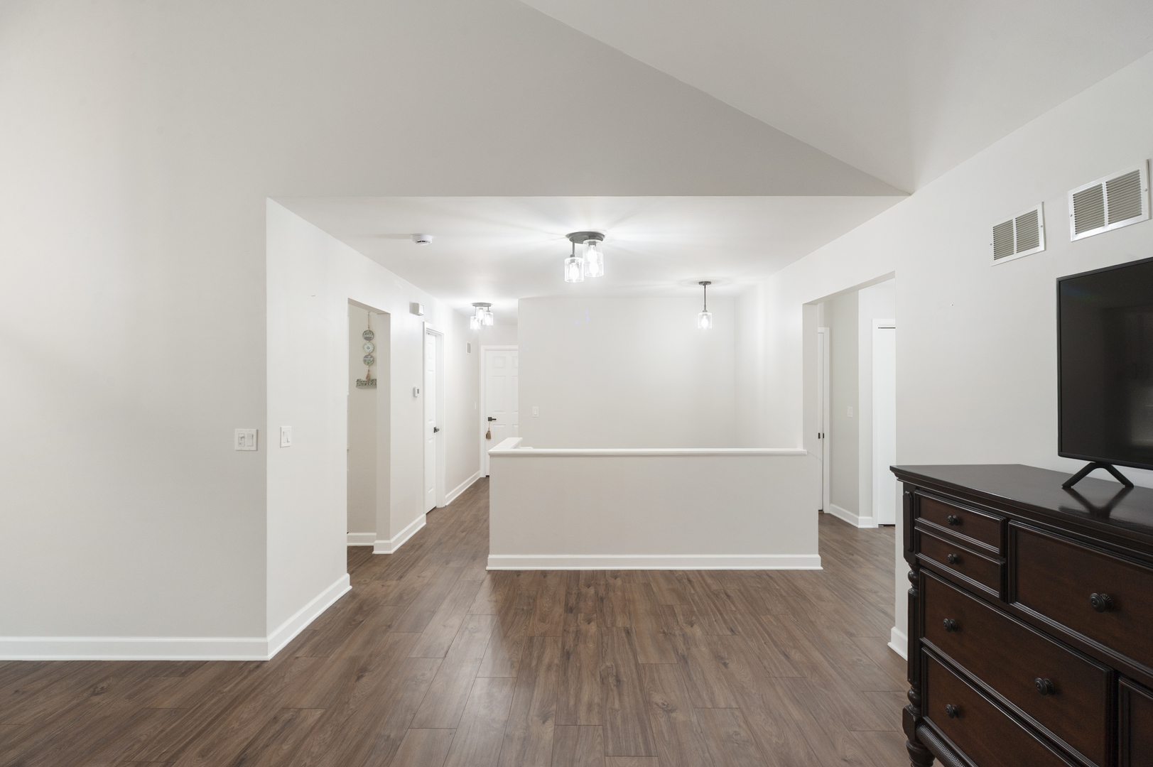 5317 Cypress Circle Property Photo 6