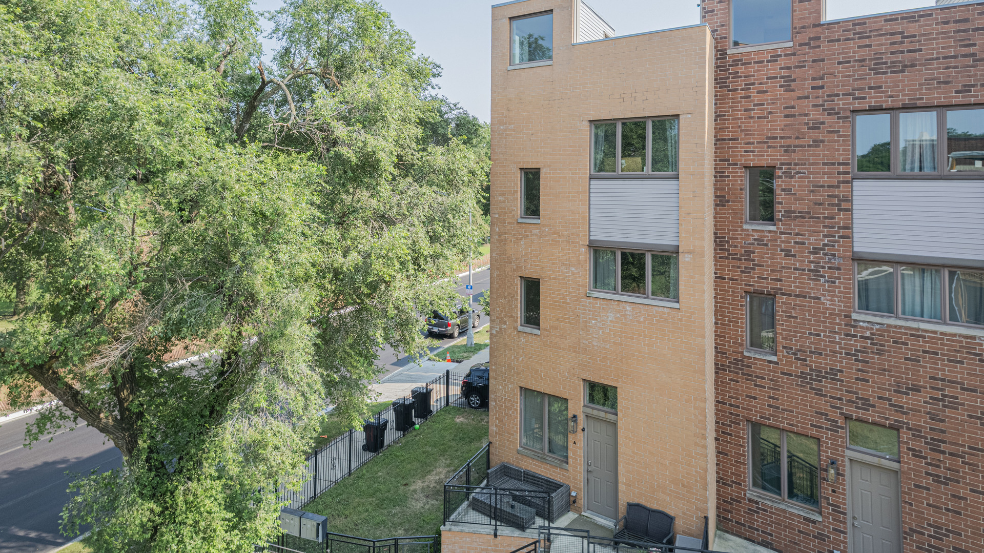 5210 S King Drive A Property Photo 1