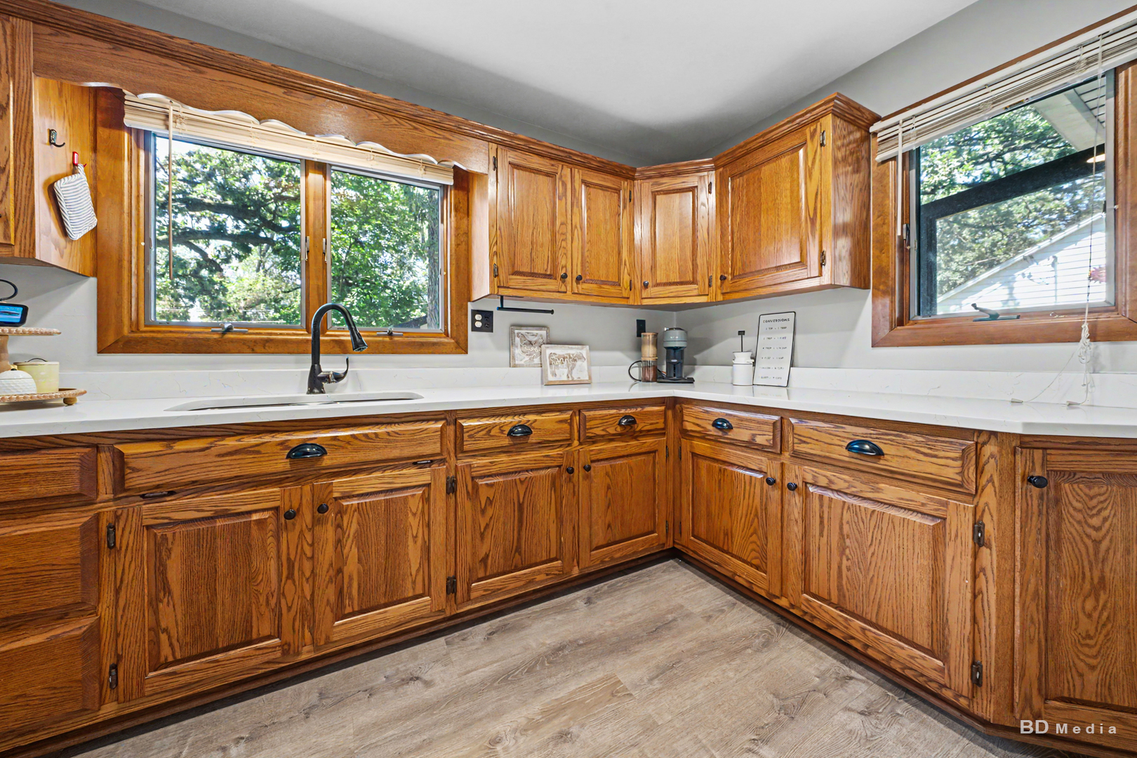 23144 W Oak Street Property Photo 13
