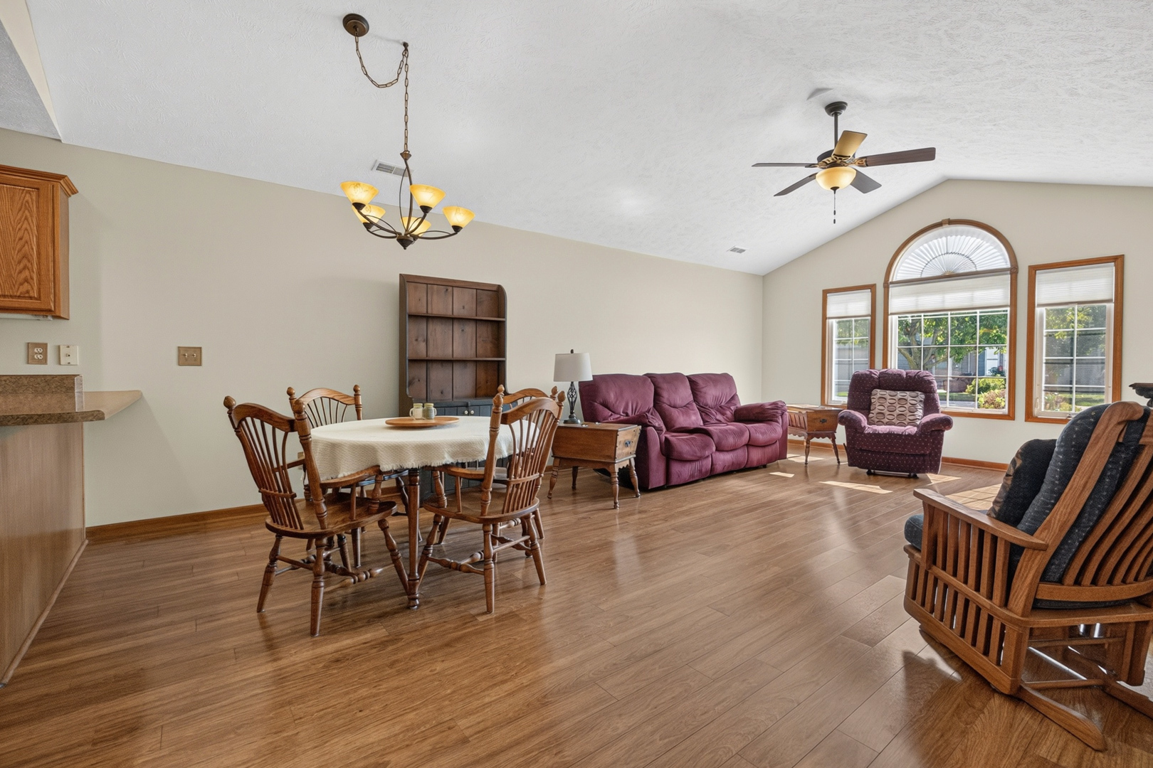 3707 Wine Way Property Photo 7