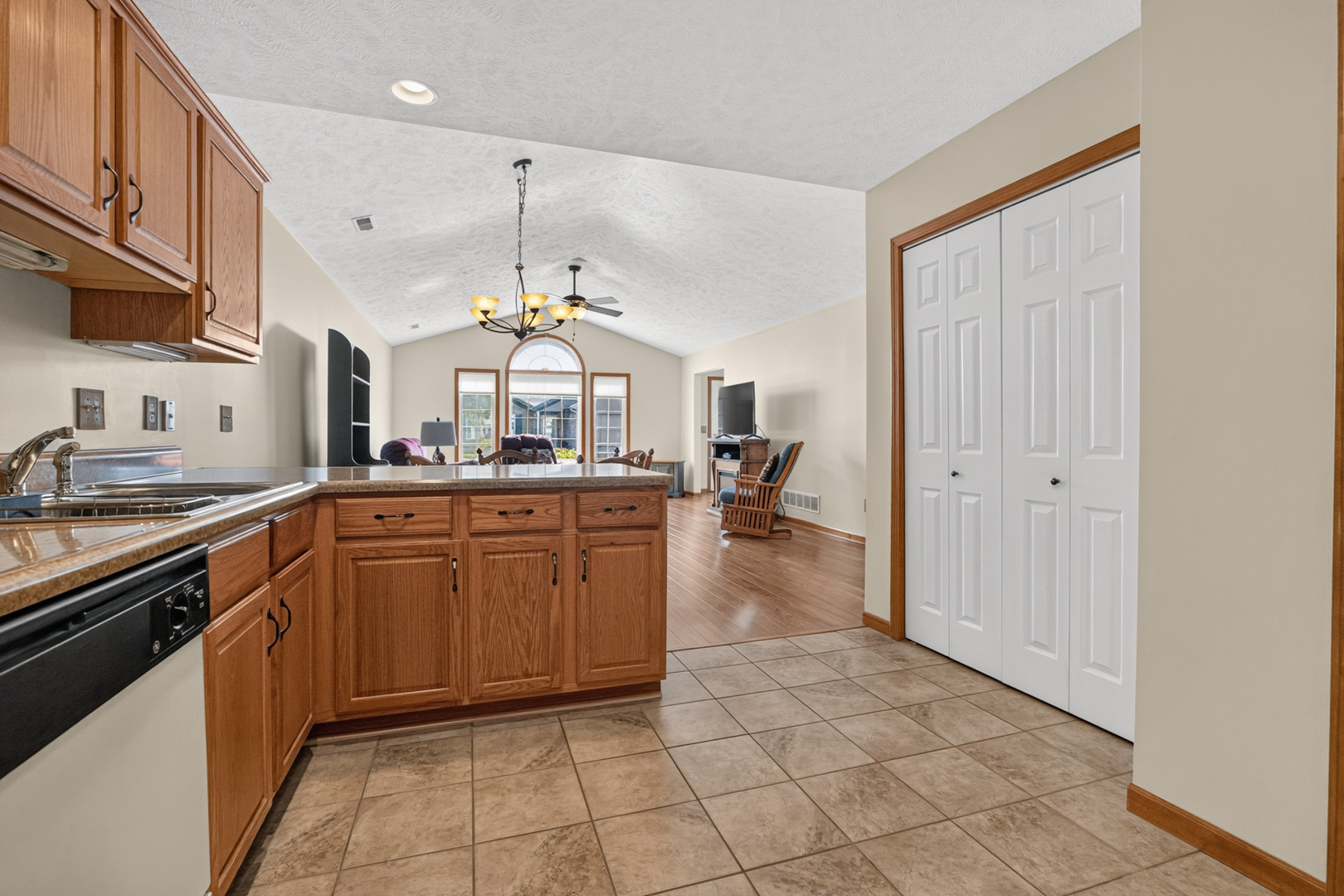 3707 Wine Way Property Photo 11
