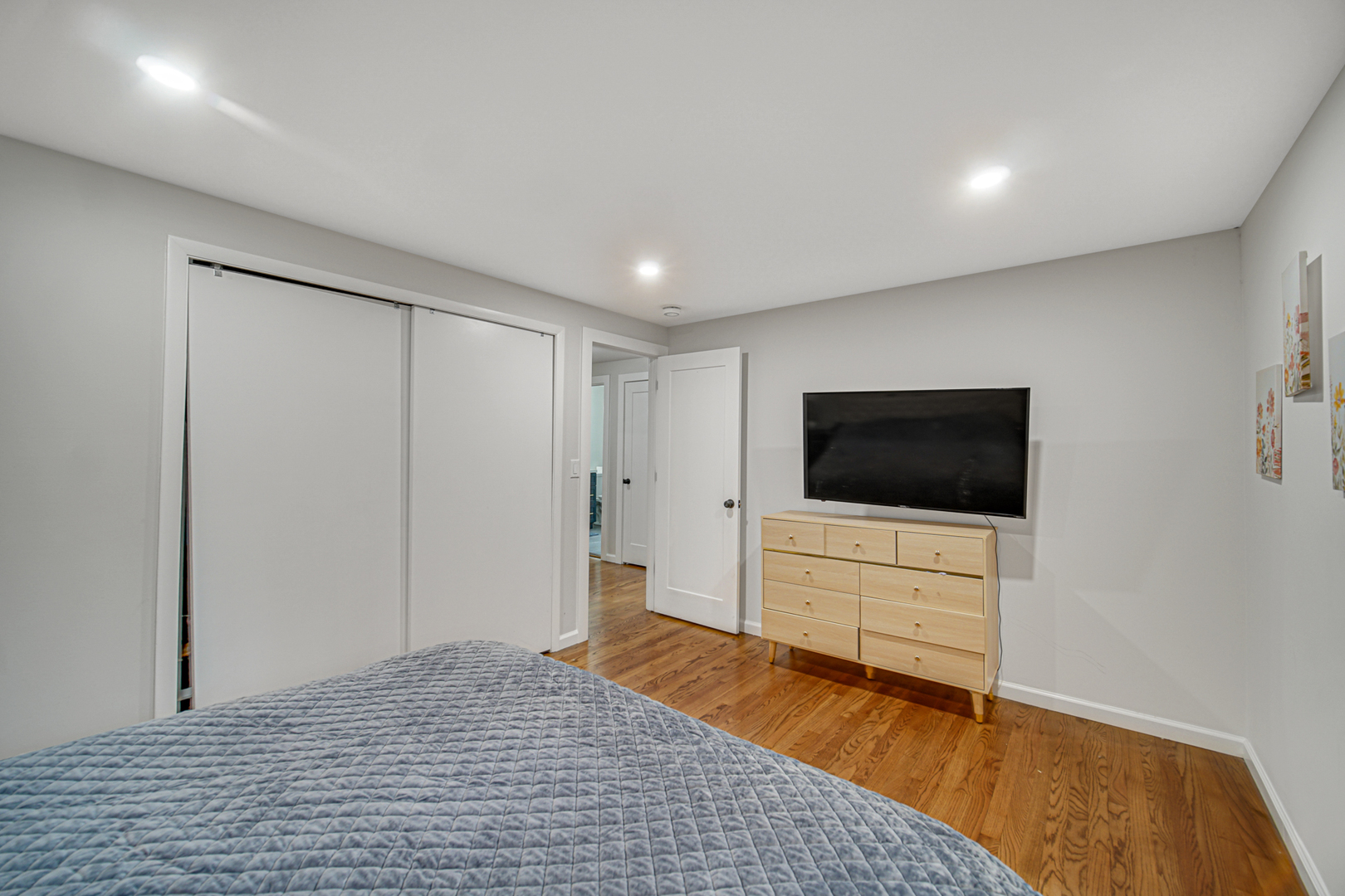 961 N Midlothian Road Property Photo 15