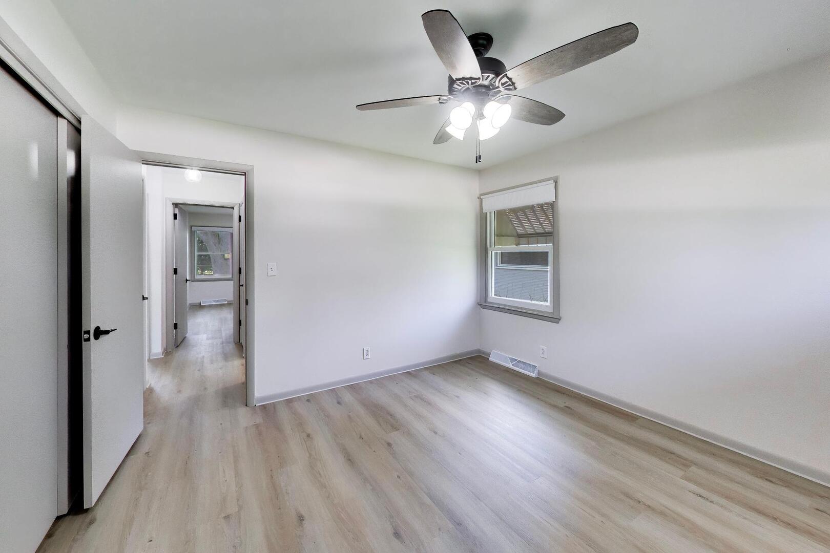 611 W Kimball Avenue Property Photo 14