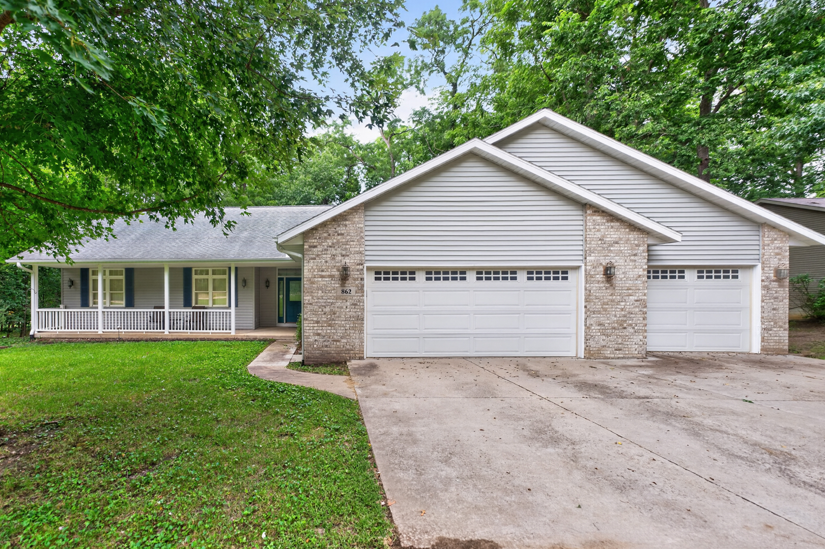 862 Briggs Avenue Property Photo 1