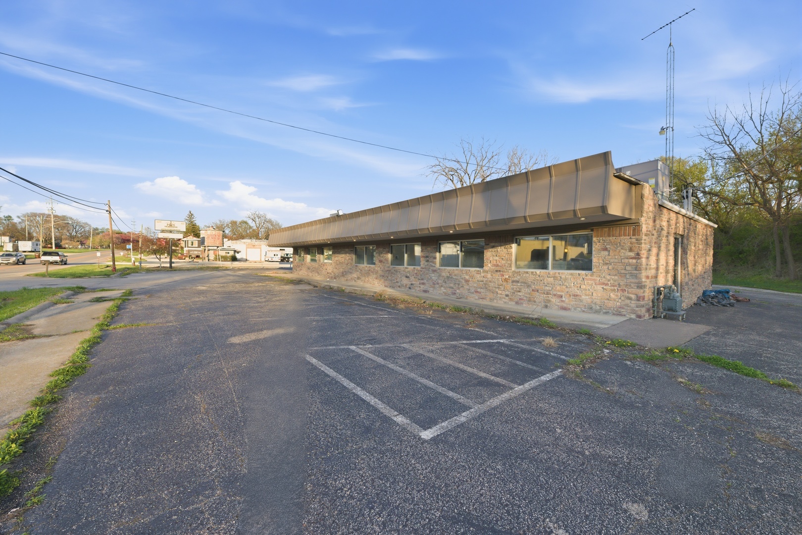 682 Park Avenue Property Photo 2