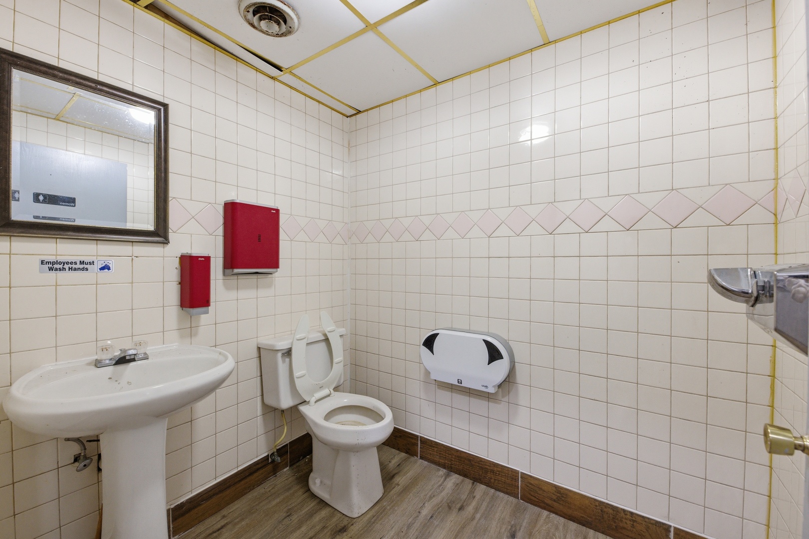 682 Park Avenue Property Photo 25