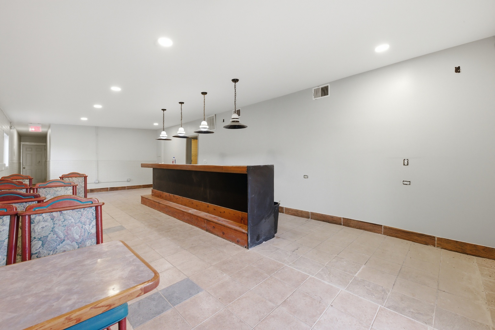 682 Park Avenue Property Photo 31
