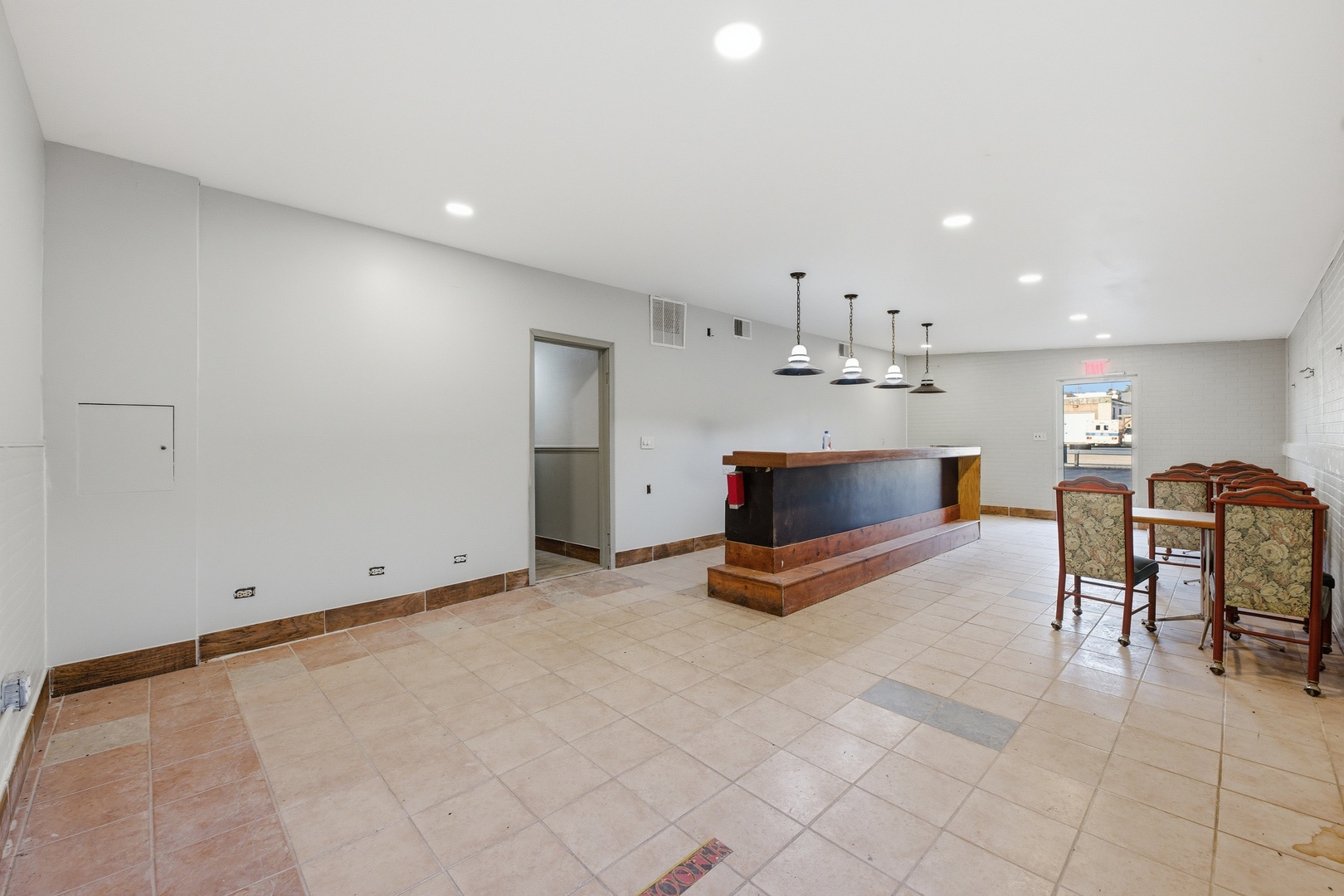 682 Park Avenue Property Photo 35