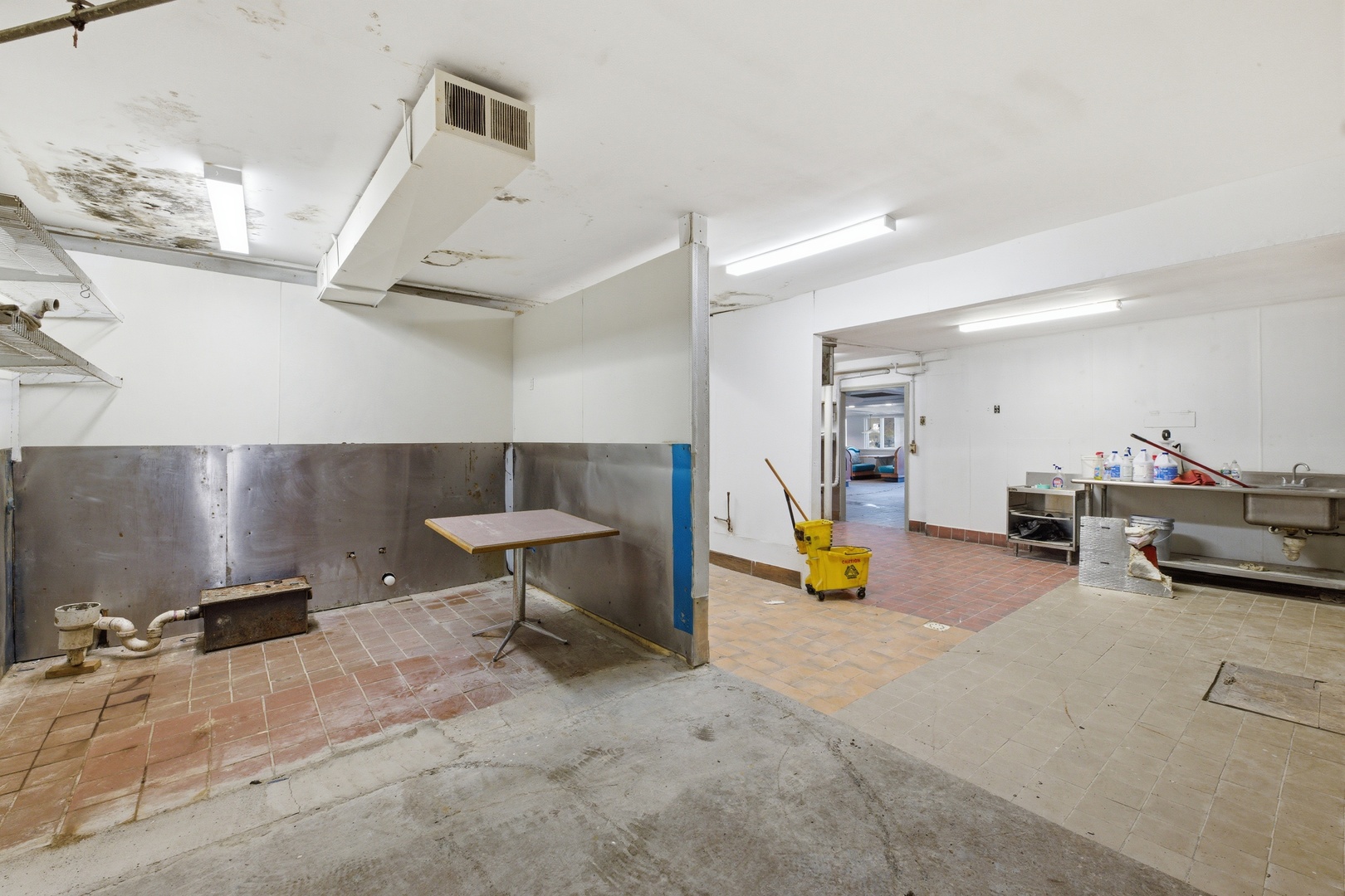 682 Park Avenue Property Photo 37