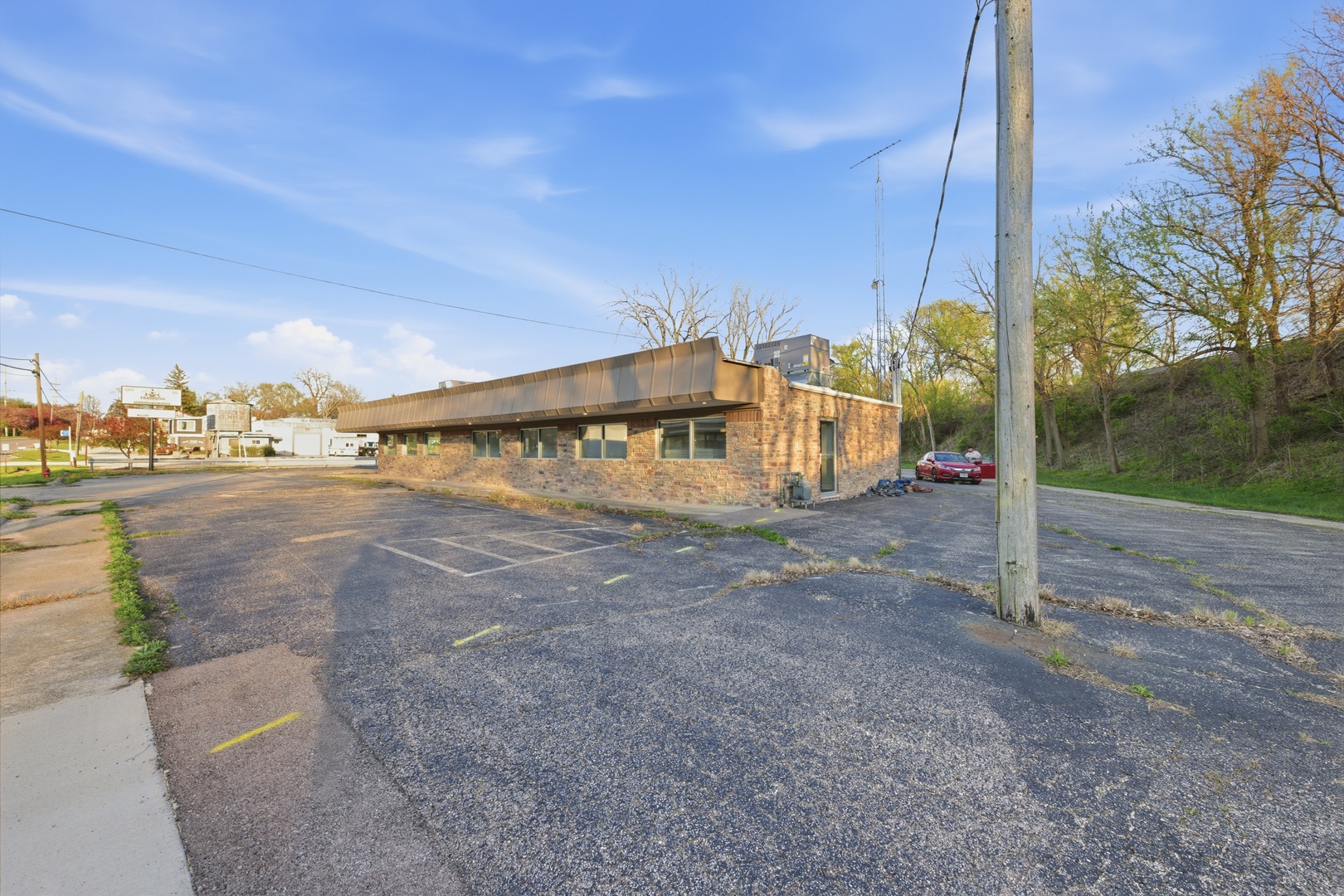 682 Park Avenue Property Photo 44