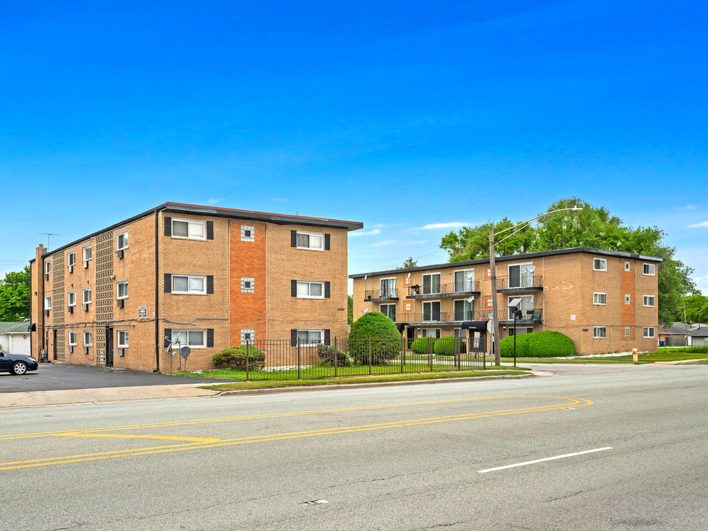 14500 S Torrence Avenue Property Photo 1