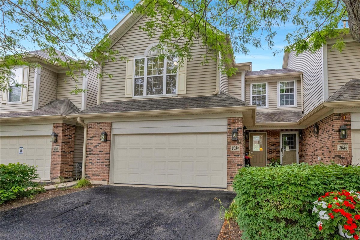 2034 Ivy Ridge Drive Property Photo 3