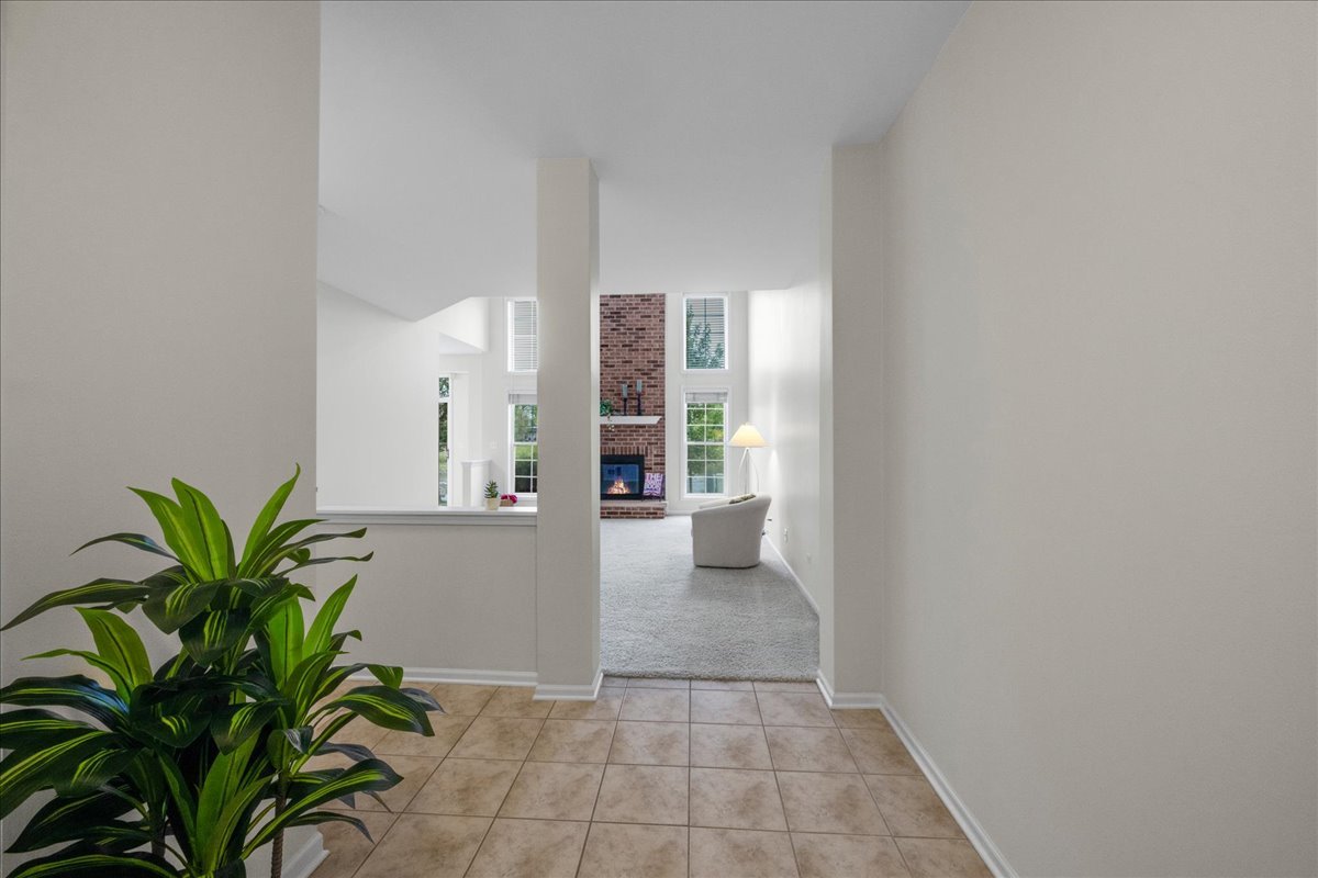 2034 Ivy Ridge Drive Property Photo 4