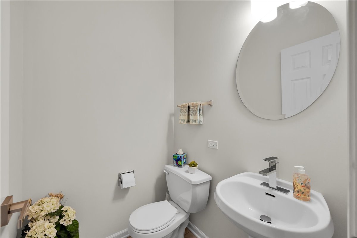 2034 Ivy Ridge Drive Property Photo 16
