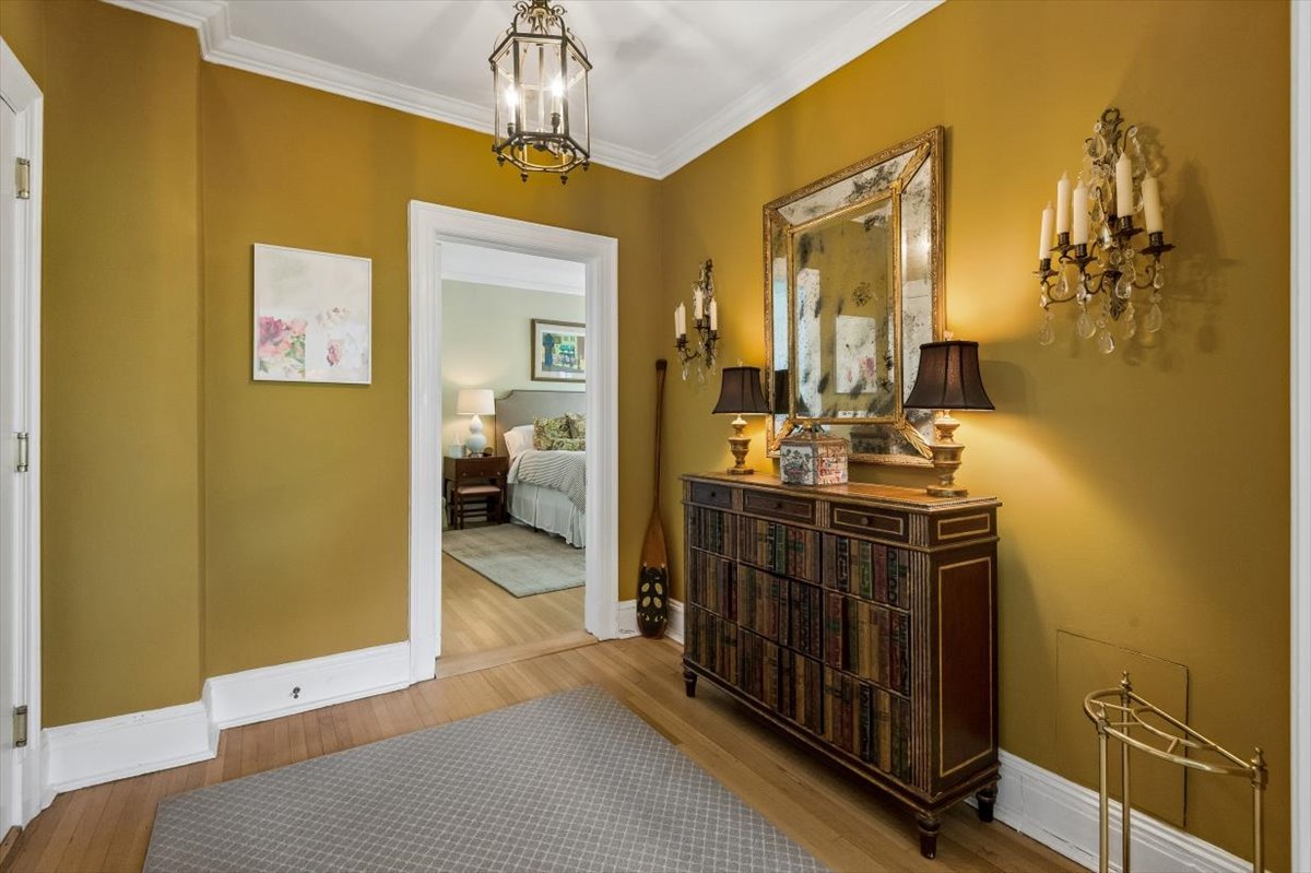 1200 N Lake Shore Drive 404 Property Photo 14